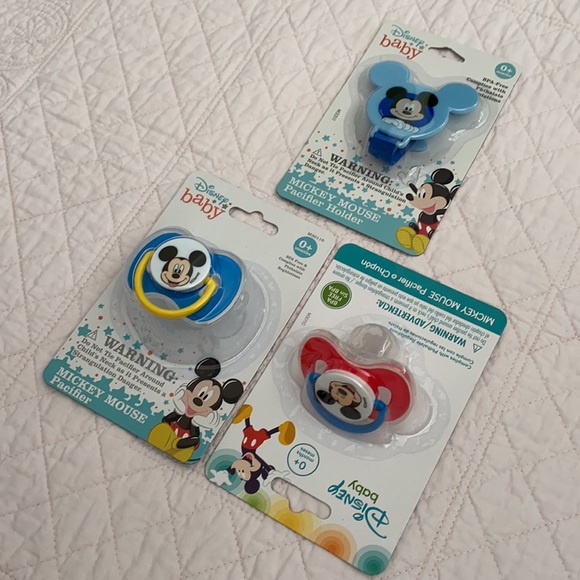 {NWT} Disney | Disney Baby Mickey Mouse Pacifier Set & Holder BPA Free 0+ Months - Picture 3 of 13